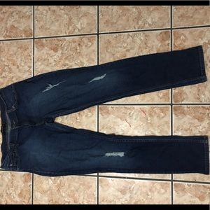 Levi’s blue distressed jeans